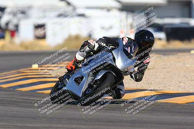 media/Jan-14-2024-SoCal Trackdays (Sun) [[2e55ec21a6]]/Turn 16 Set 2 (1125am)/